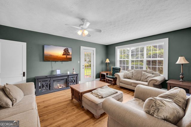 43 Hood Street, Commerce, GA 30529