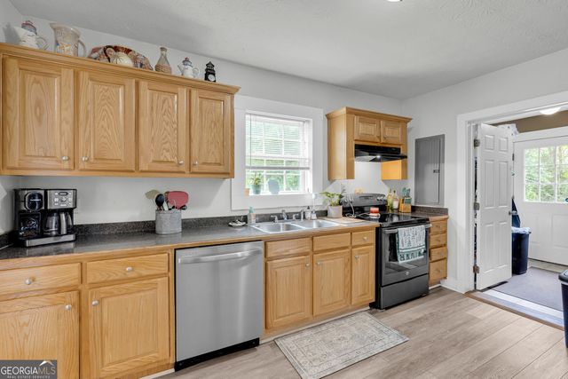 43 Hood Street, Commerce, GA 30529