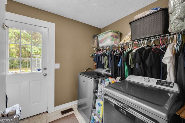 43 Hood Street, Commerce, GA 30529