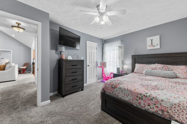 300 Daytona Dr, Cornersville, TN 37047