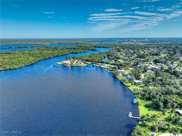 4867 E Riverside DR, Fort Myers, FL 33905