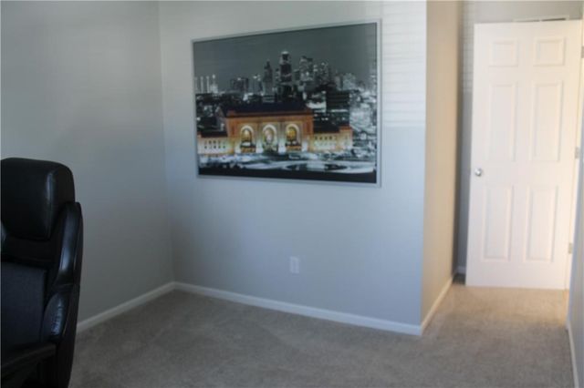 11502 N Laurel Avenue, Kansas City, MO 64157