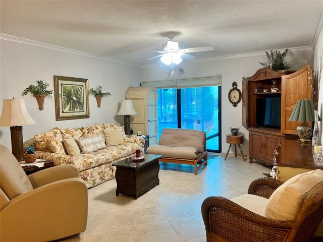 4000 N Hills Drive 25, Hollywood, FL 33021