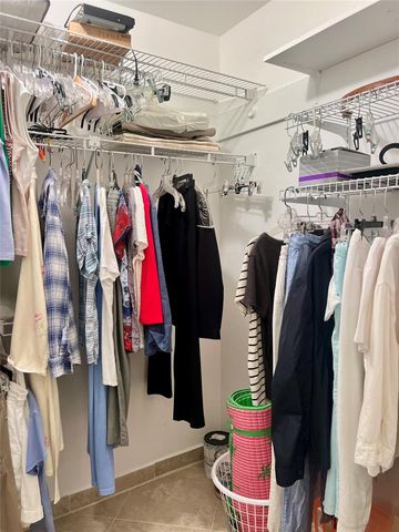 4000 N Hills Drive 25, Hollywood, FL 33021