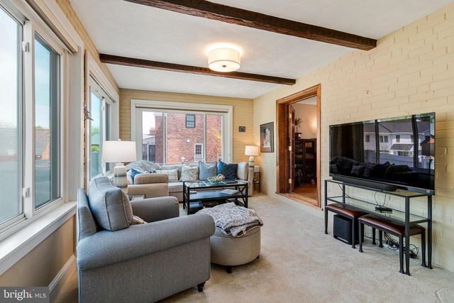 6211 LANGSTON BLVD, Arlington, VA 22205
