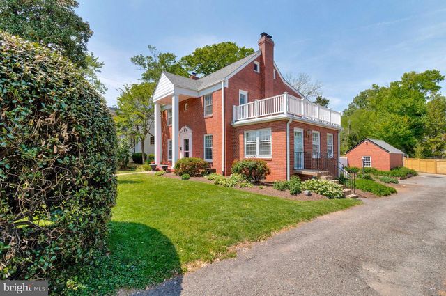 6211 LANGSTON BLVD, Arlington, VA 22205