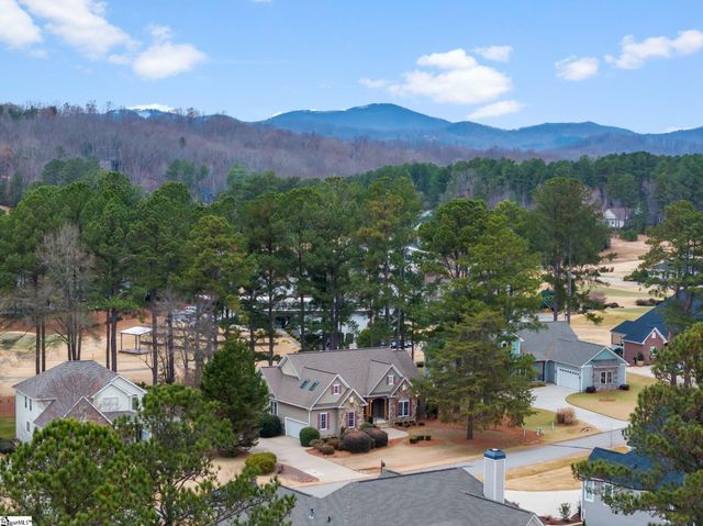 32 Laurelcrest Lane, Travelers Rest, SC 29690