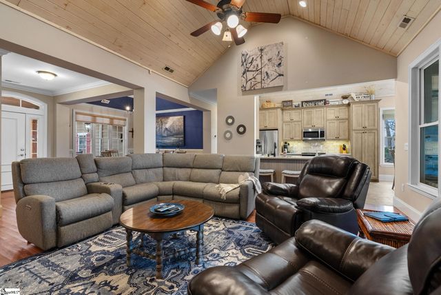 32 Laurelcrest Lane, Travelers Rest, SC 29690