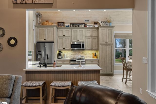 32 Laurelcrest Lane, Travelers Rest, SC 29690