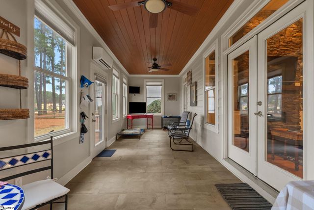 32 Laurelcrest Lane, Travelers Rest, SC 29690