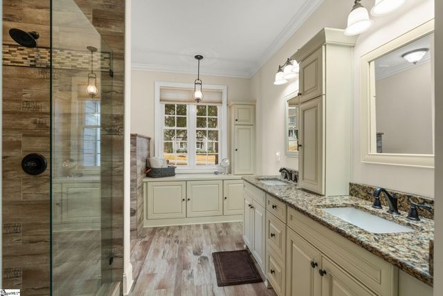 32 Laurelcrest Lane, Travelers Rest, SC 29690