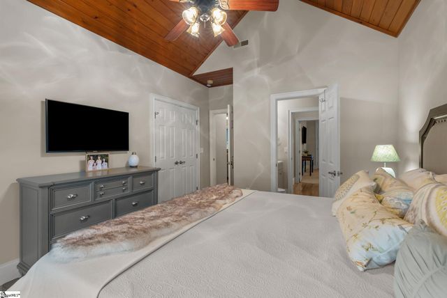 32 Laurelcrest Lane, Travelers Rest, SC 29690