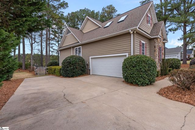 32 Laurelcrest Lane, Travelers Rest, SC 29690