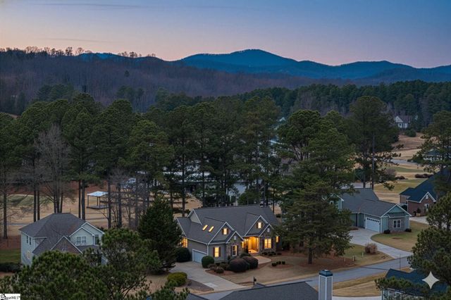 32 Laurelcrest Lane, Travelers Rest, SC 29690