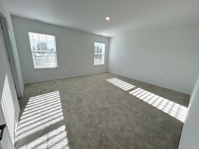 612 Cassia Court, Crystal Lake, IL 60012
