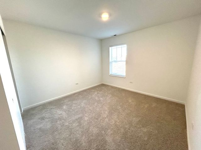 612 Cassia Court, Crystal Lake, IL 60012