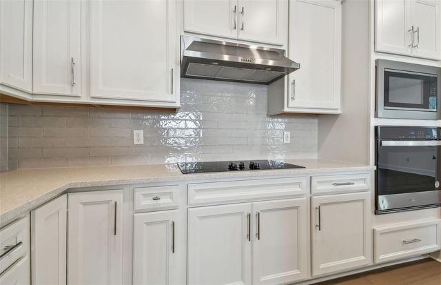 9832 AUTUMN RIDGE AVENUE, Riverview, FL 33578