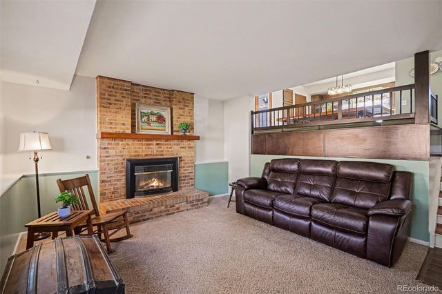 8621 W Hinsdale Place, Littleton, CO 80128