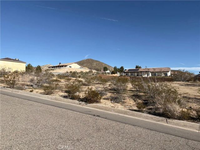 0 Viho, Apple Valley, CA 92307