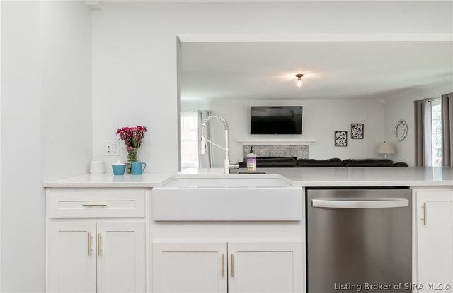 12409 Covered Bridge Road, Sellersburg, IN 47172