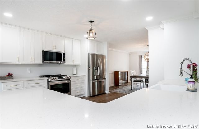 12409 Covered Bridge Road, Sellersburg, IN 47172