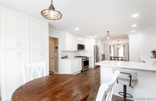 12409 Covered Bridge Road, Sellersburg, IN 47172