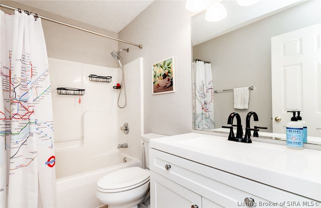 12409 Covered Bridge Road, Sellersburg, IN 47172