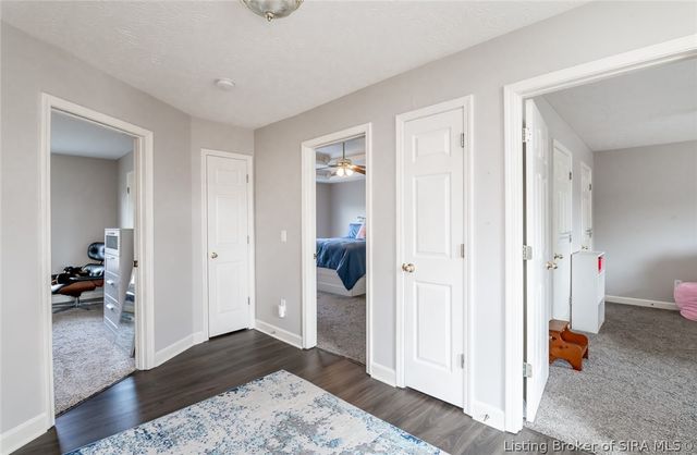 12409 Covered Bridge Road, Sellersburg, IN 47172