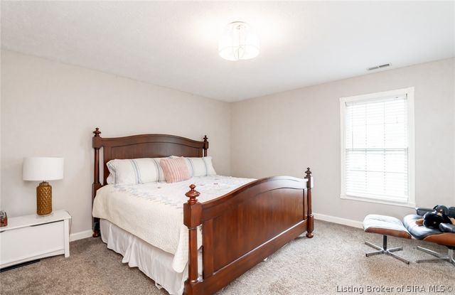 12409 Covered Bridge Road, Sellersburg, IN 47172
