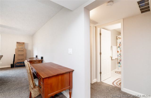 12409 Covered Bridge Road, Sellersburg, IN 47172