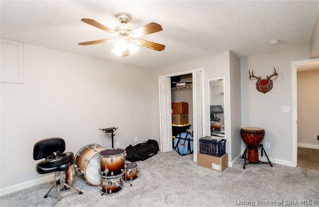 12409 Covered Bridge Road, Sellersburg, IN 47172