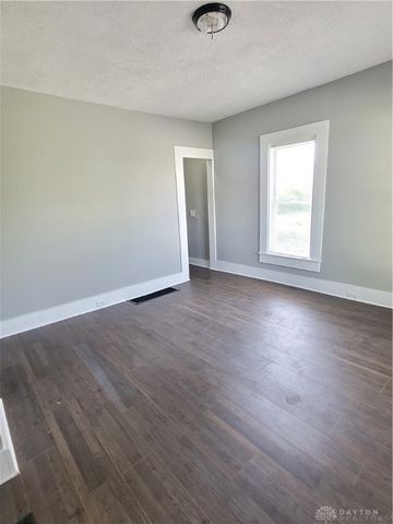 66 Barnett Street 64, Dayton, OH 45402