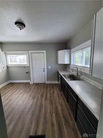 66 Barnett Street 64, Dayton, OH 45402