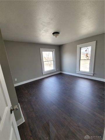 66 Barnett Street 64, Dayton, OH 45402
