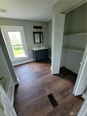 66 Barnett Street 64, Dayton, OH 45402