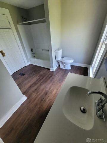 66 Barnett Street 64, Dayton, OH 45402