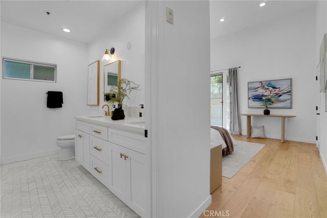 1871 Greenfield Avenue 102, Los Angeles, CA 90025