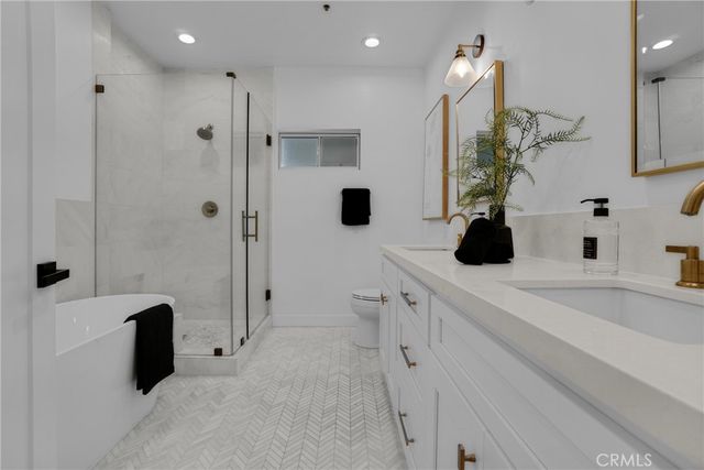1871 Greenfield Avenue 102, Los Angeles, CA 90025