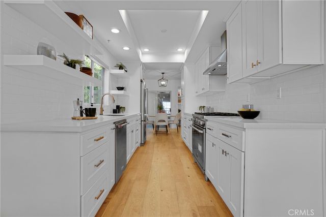 1871 Greenfield Avenue 102, Los Angeles, CA 90025