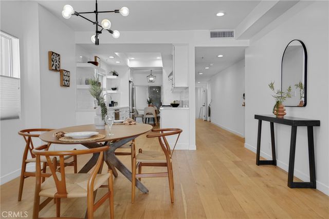 1871 Greenfield Avenue 102, Los Angeles, CA 90025