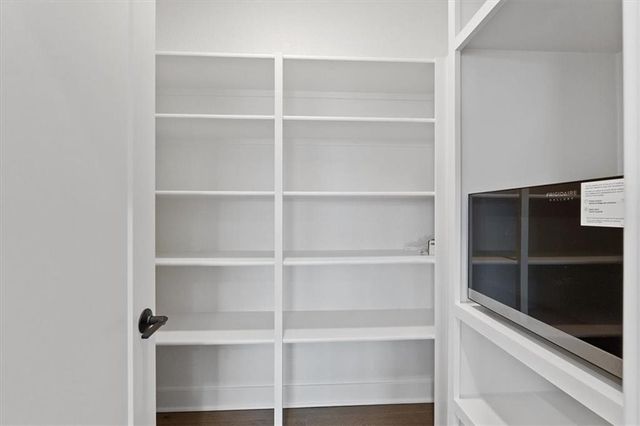 25067 W 94th Terrace, Lenexa, KS 66227