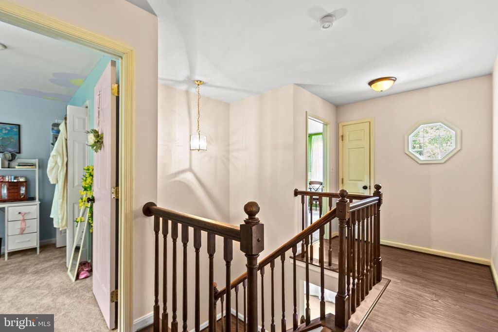 Image 15 of property listing at 667 SAN GABRIEL RD, Lusby, MD 20657