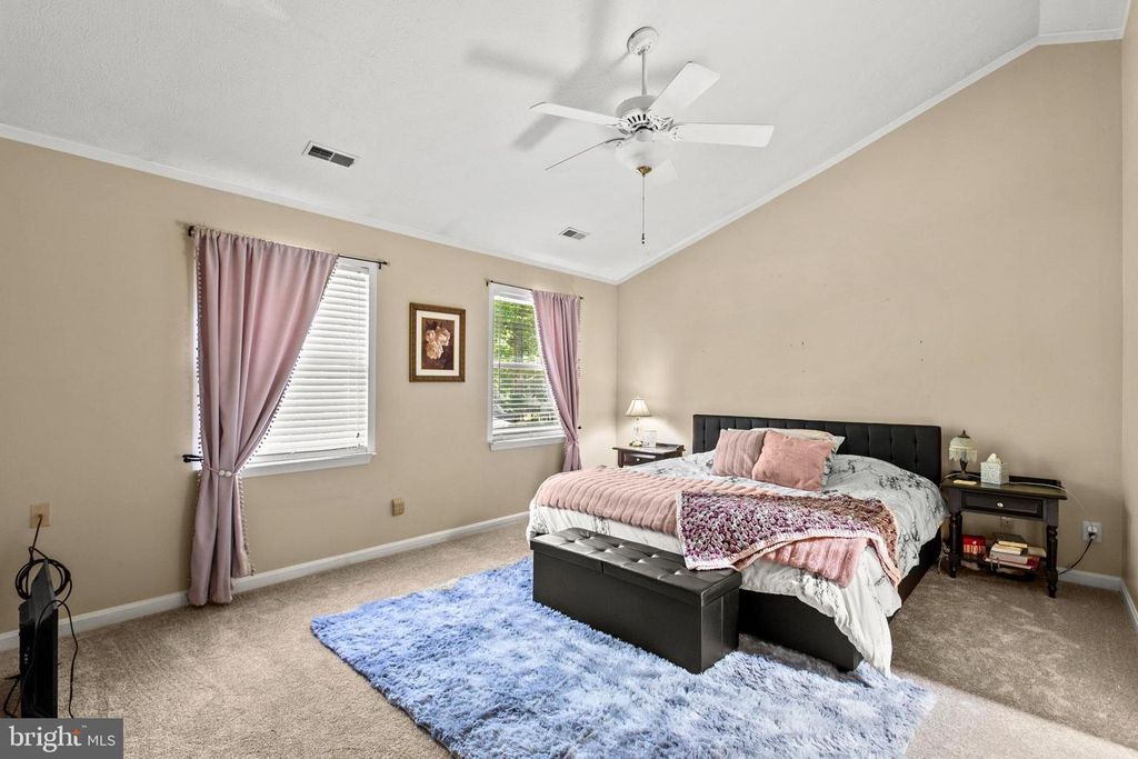 Image 16 of property listing at 667 SAN GABRIEL RD, Lusby, MD 20657