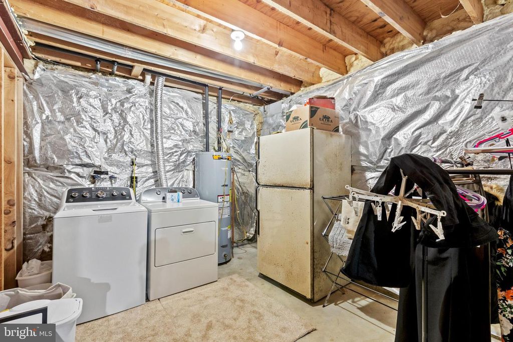 Image 27 of property listing at 667 SAN GABRIEL RD, Lusby, MD 20657