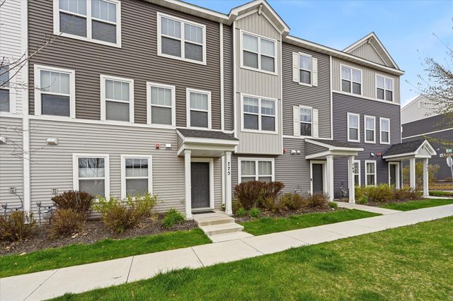 775 Midtown Lane, New Brighton, MN 55112