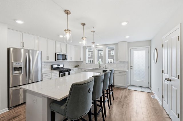 775 Midtown Lane, New Brighton, MN 55112