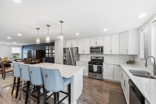 775 Midtown Lane, New Brighton, MN 55112