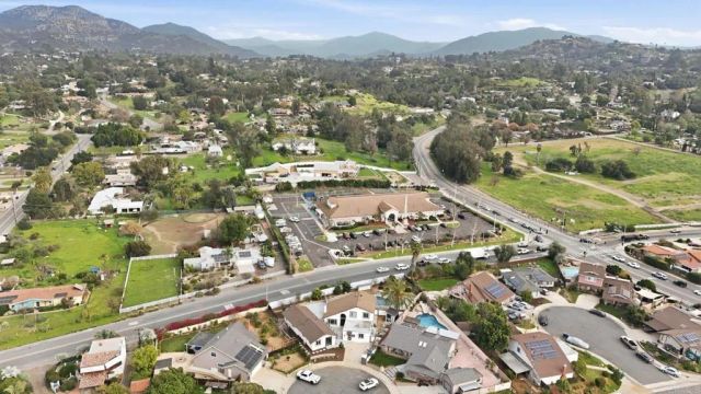 1668 Spanish Oak Pl, El Cajon, CA 92019