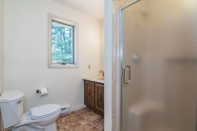 77 Grantwood Drive, Amherst, MA 01002