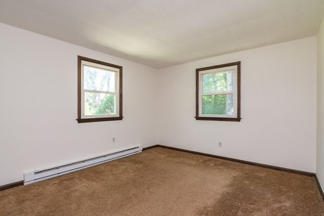 77 Grantwood Drive, Amherst, MA 01002